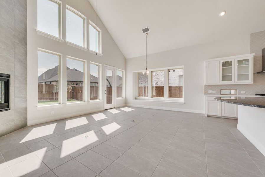 Spacious, unfurnished interior of a new home in , Wylie (Image 20).