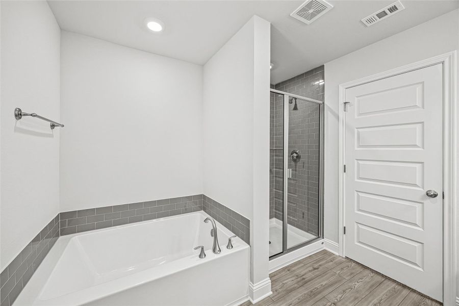 Image 26 of a home in Grand Oaks Reserve. Image 26 of a home in Grand Oaks Reserve.