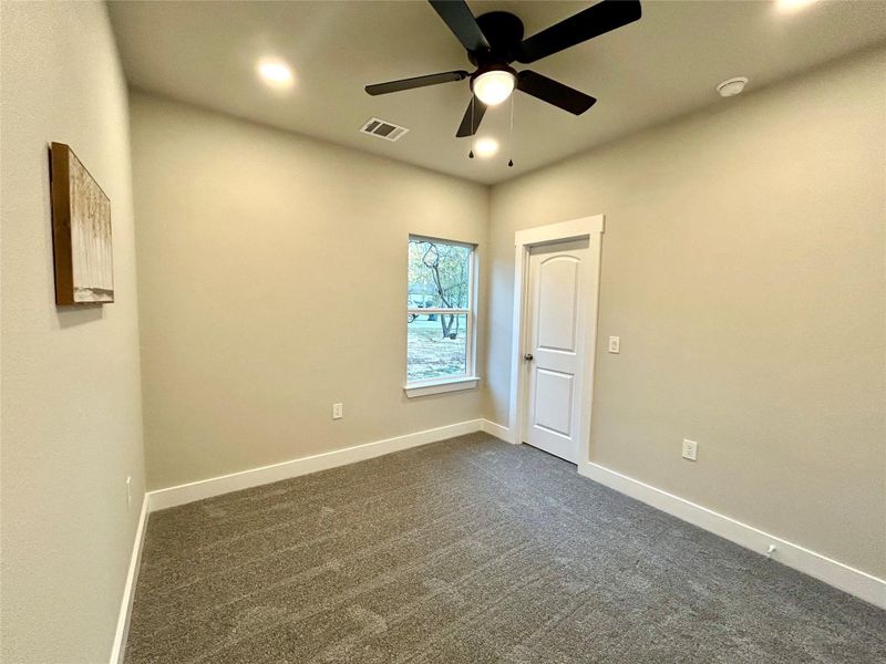 Third small bedroom.