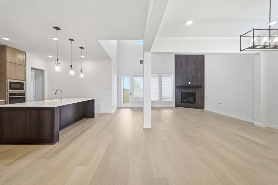 Spacious, unfurnished interior of a new home in Green Meadows, Celina (Image 48).