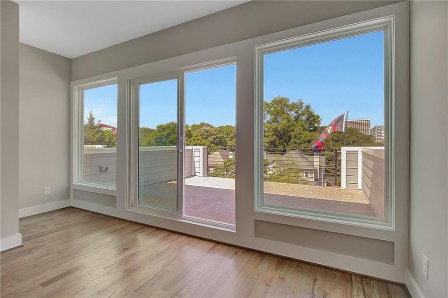 Spacious, unfurnished interior of a new home in , Atlanta (Image 22).
