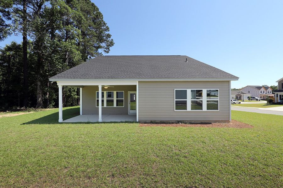 Exterior details and patio area of a home in Jordan Grove, Conway (Image 28).