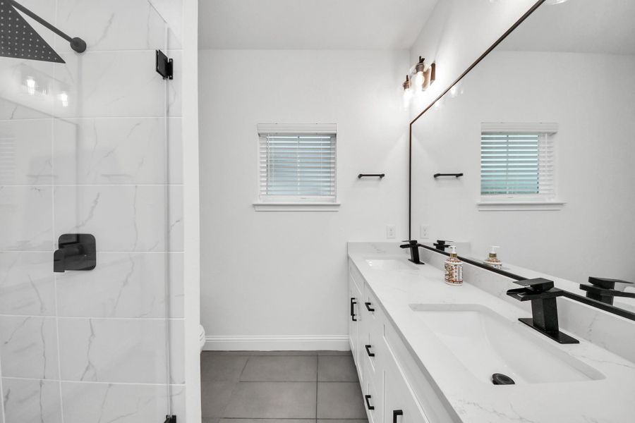 Furnished interior view inside a new home in Spring Branch Crossing, Conroe (Image 26). Furnished interior view inside a new home in Spring Branch Crossing, Conroe (Image 26).