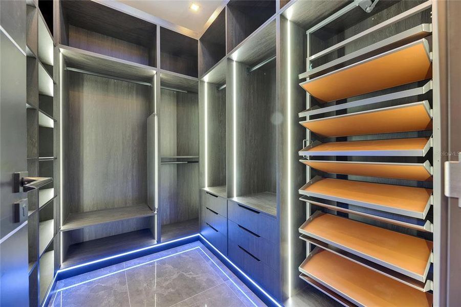 Furnished interior view inside a new home in , Apollo Beach (Image 8).