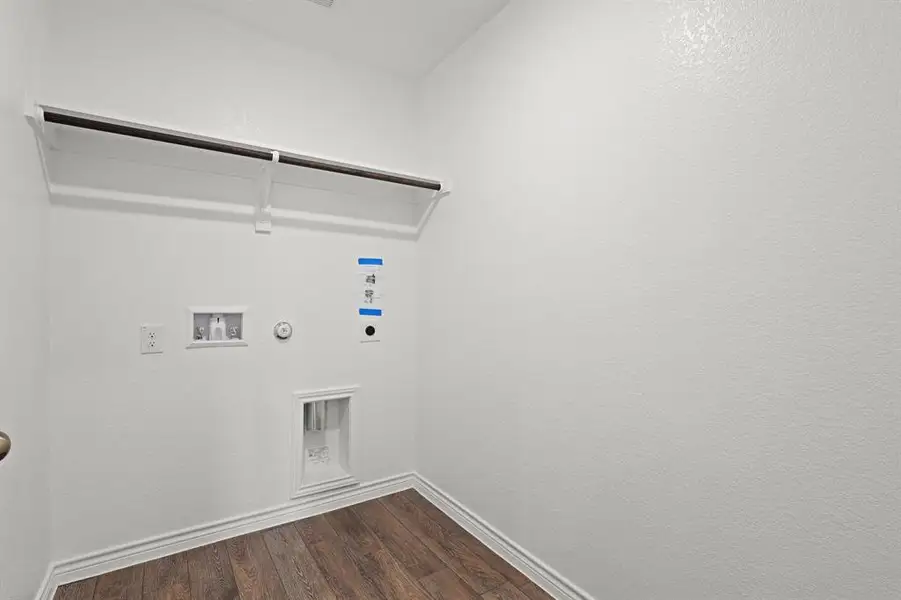 Spacious, unfurnished interior of a new home in Rocky Creek Crossing, Fort Worth (Image 36). Spacious, unfurnished interior of a new home in Rocky Creek Crossing, Fort Worth (Image 36).