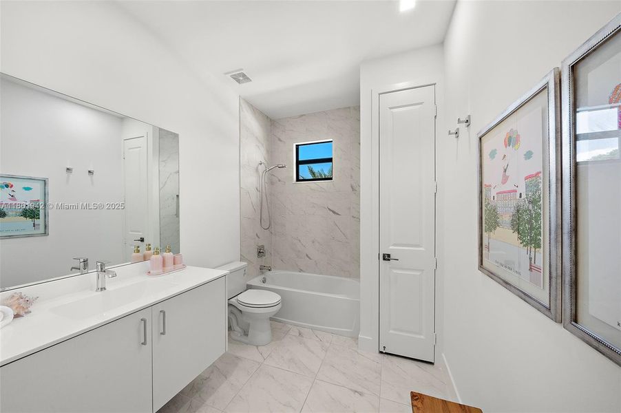 Furnished interior view inside a new home in , Miami (Image 17). Furnished interior view inside a new home in , Miami (Image 17).