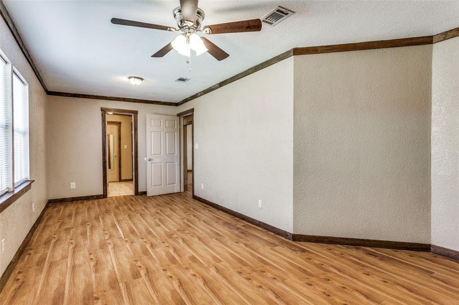 Spacious, unfurnished interior of a new home in , Azle (Image 21).