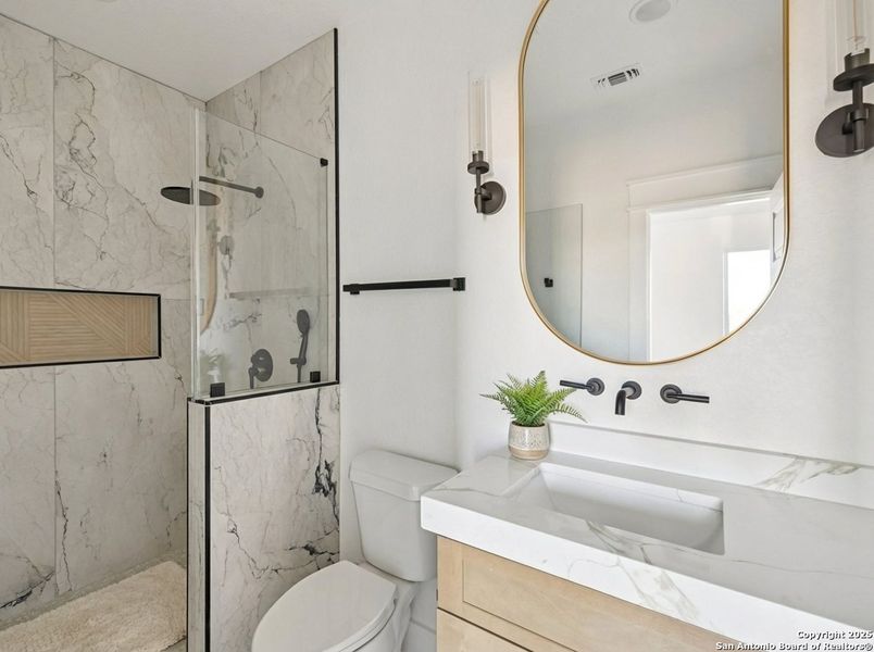 Furnished interior view inside a new home in , Floresville (Image 10).