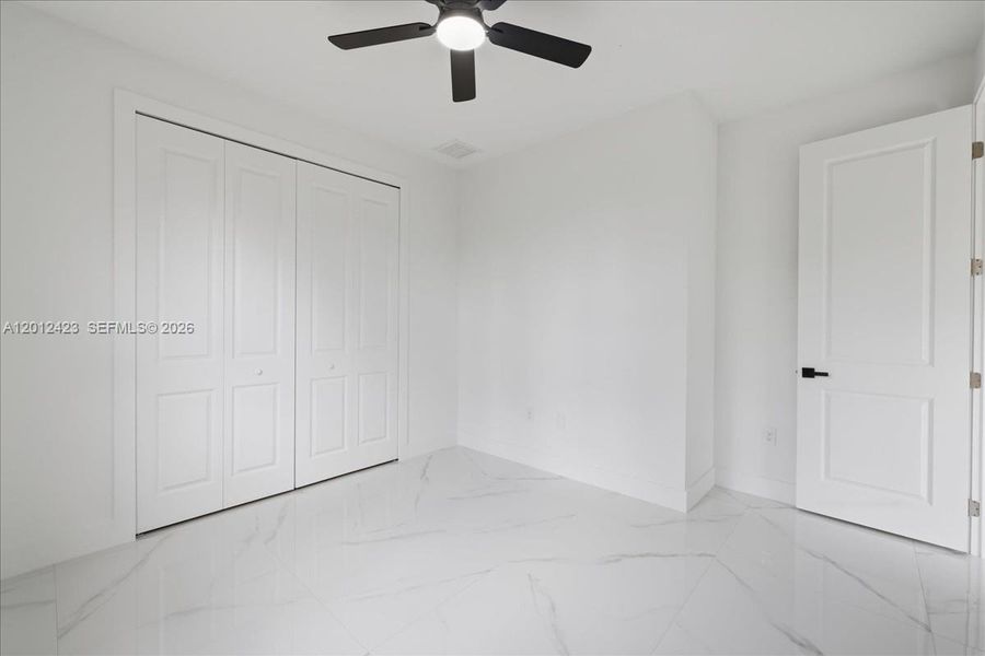 Spacious, unfurnished interior of a new home in , Lehigh Acres (Image 33).