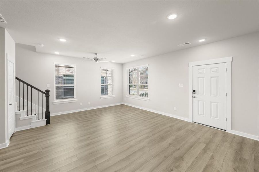 232 Wagon Spoke- Living Room-1