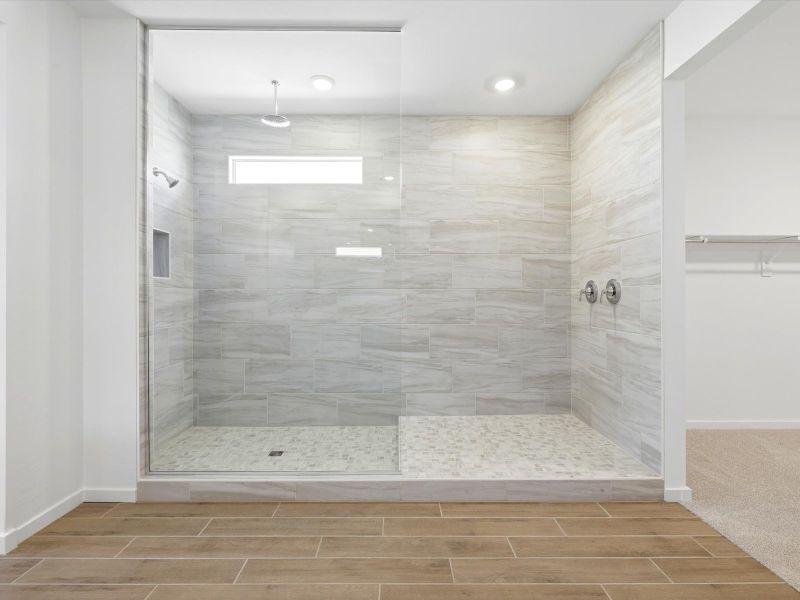 Spacious, unfurnished interior of a new home in Legacy Place, Glendale (Image 19). Spacious, unfurnished interior of a new home in Legacy Place, Glendale (Image 19).