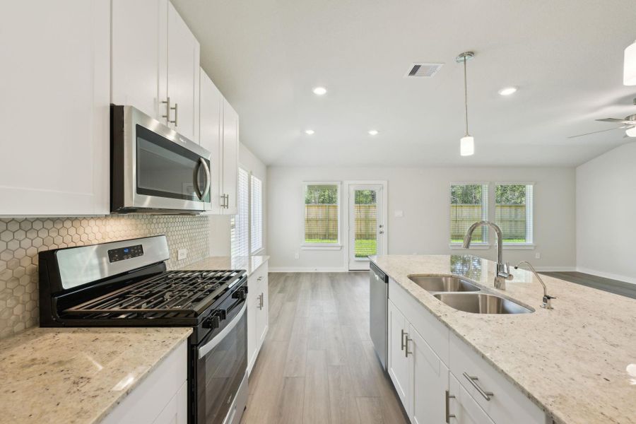 Photo is not of the actual home but is an inspirational photo of builder’s model home and may depict options, furnishings, and/or decorator features that are not included.