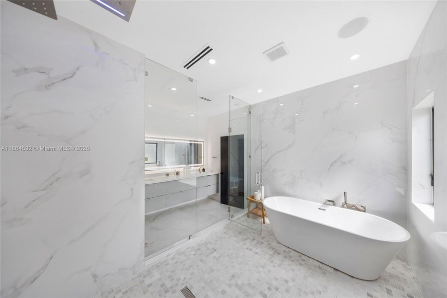 Furnished interior view inside a new home in , Miami (Image 41).