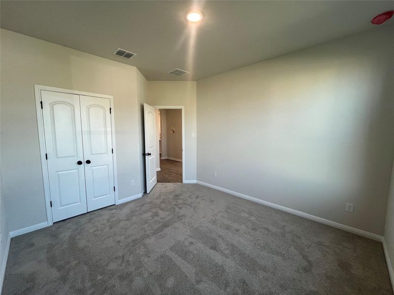 Spacious, unfurnished interior of a new home in The Cottages at Lariat, Liberty Hill (Image 27).