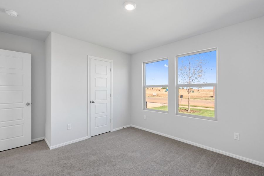 Representative unfurnished interior of a home built from the TEXAS CALI by D.R. Horton in Faculty Row, Abilene (Image 49).