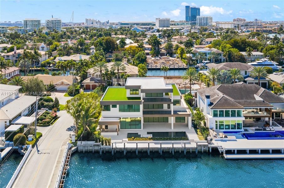 Condo located in Fort Lauderdale, FL showcasing its design and architecture (Image 2). Condo located in Fort Lauderdale, FL showcasing its design and architecture (Image 2).
