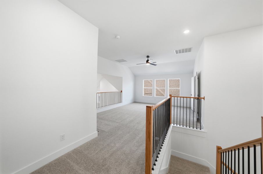 Spacious, unfurnished interior of a new home in Brookhollow West, Prosper (Image 33). Spacious, unfurnished interior of a new home in Brookhollow West, Prosper (Image 33).