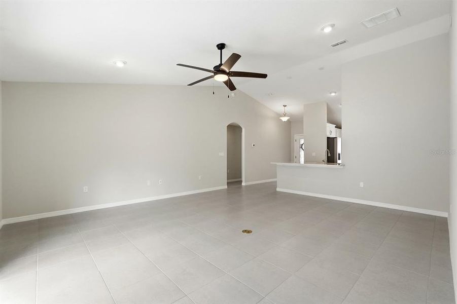 Spacious, unfurnished interior of a new home in , Palm Coast (Image 16).