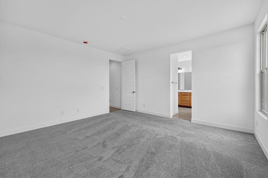 Spacious, unfurnished interior of a new home in Ladera Trails, Queen Creek (Image 18). Spacious, unfurnished interior of a new home in Ladera Trails, Queen Creek (Image 18).