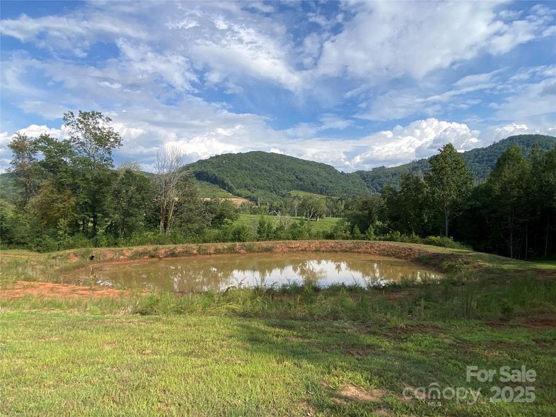 Image 18 of a home in .