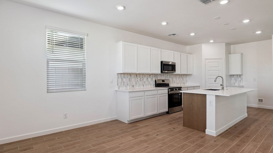 Furnished interior view inside a new home in Apache Farms, Buckeye (Image 7).