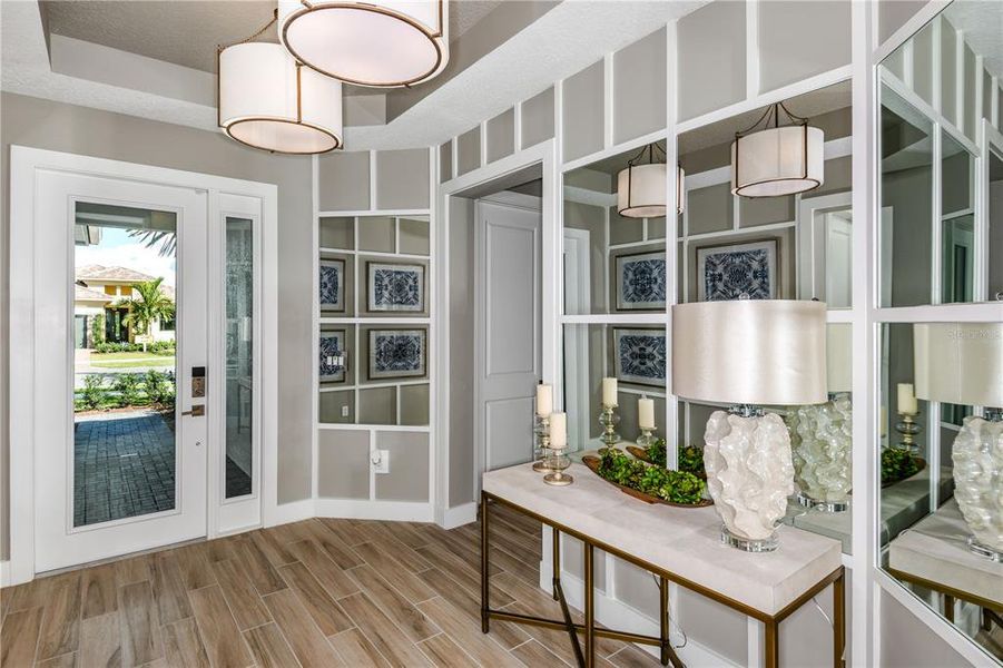 Furnished interior view inside a new home in Cresswind Lakewood Ranch, Lakewood Ranch (Image 14). Furnished interior view inside a new home in Cresswind Lakewood Ranch, Lakewood Ranch (Image 14).