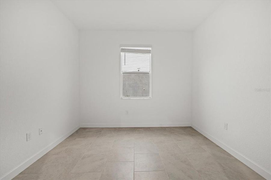 Spacious, unfurnished interior of a new home in Rye Ranch, Parrish (Image 25).