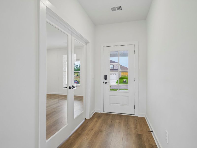 Spacious, unfurnished interior of a new home in Mansker Farms - Bronze Series, Hendersonville (Image 12). Spacious, unfurnished interior of a new home in Mansker Farms - Bronze Series, Hendersonville (Image 12).