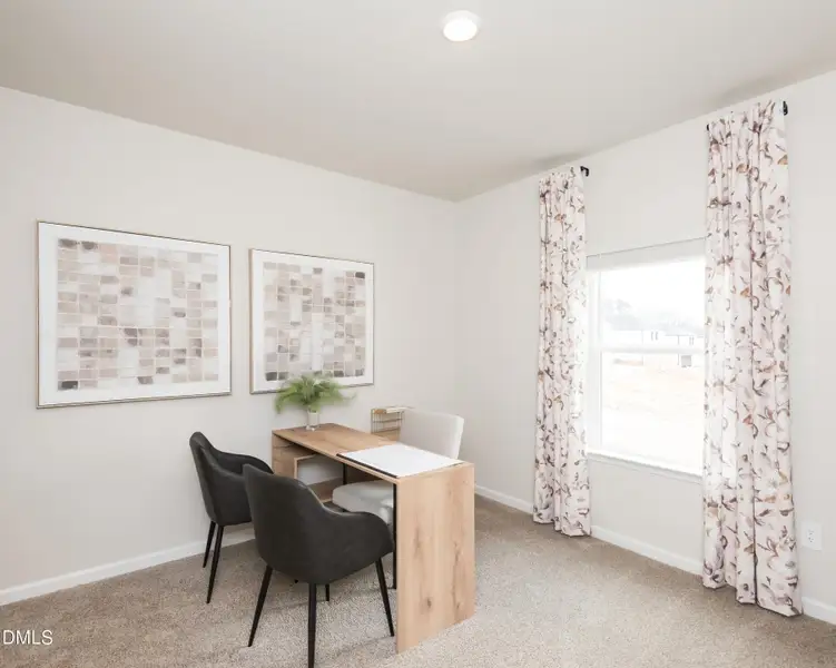 10_Paisley_Office