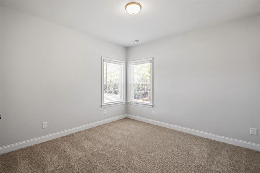 Spacious, unfurnished interior of a new home in Ruby Creek Estates, Atlanta (Image 42).