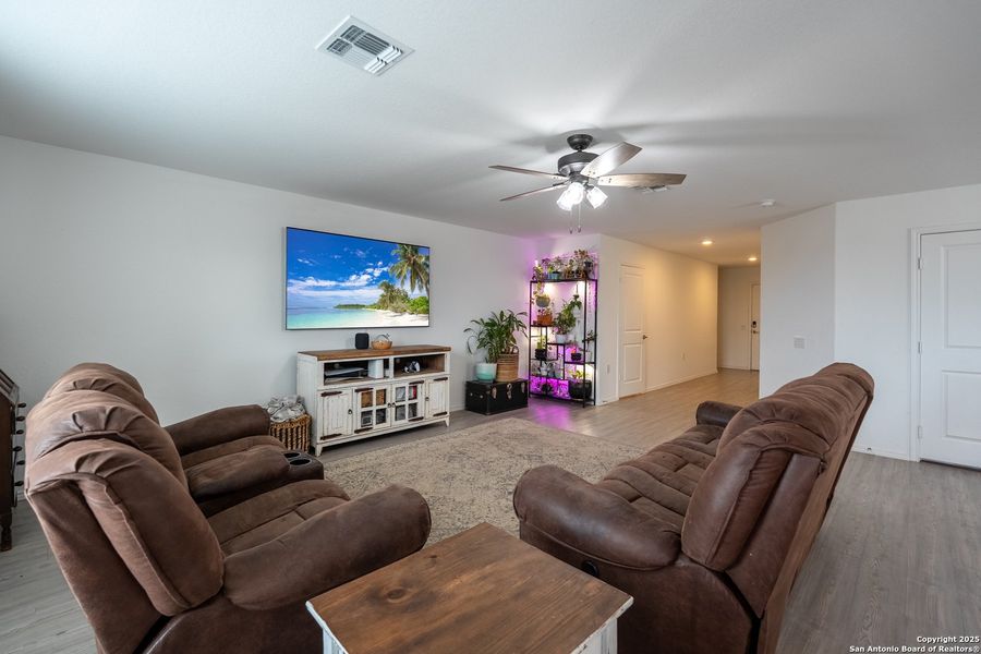 Furnished interior view inside a new home in Mission del Lago: Cottage Collection, San Antonio (Image 8).