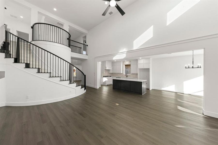Spacious, unfurnished interior of a new home in Edgewood Creek, Celina (Image 23).