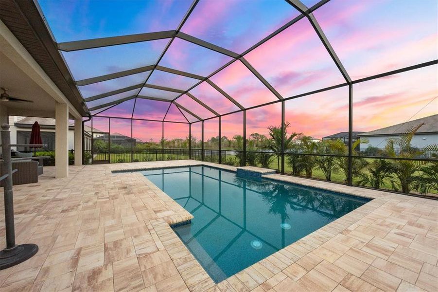 Exterior details and patio area of a home in , Bradenton (Image 4).