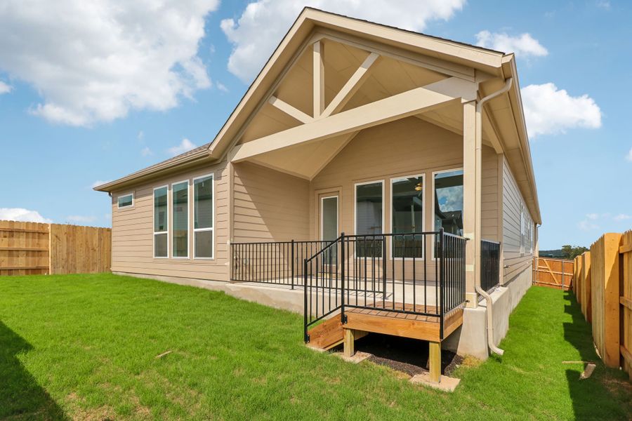 Exterior details and patio area of a home in Silverleaf, Cedar Creek (Image 20).