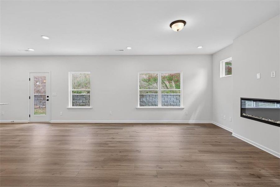 Spacious, unfurnished interior of a new home in Varnell Preserve, Dalton (Image 16).