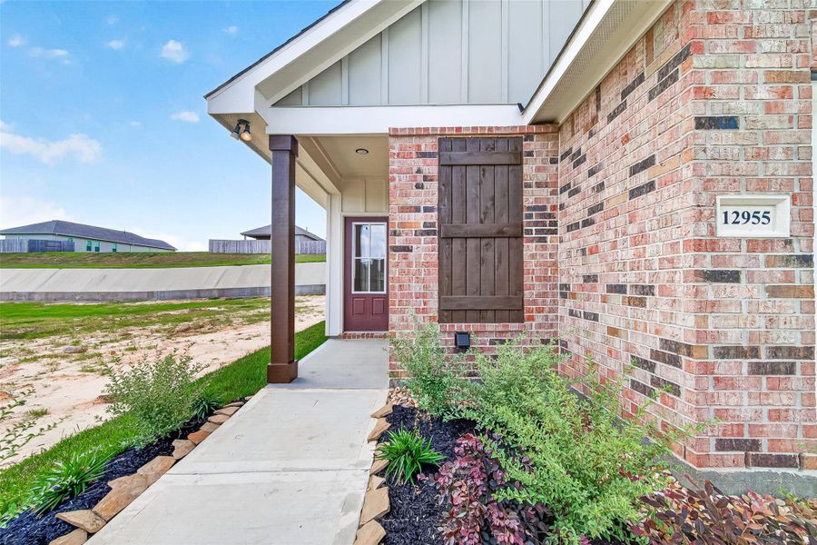Exterior details and patio area of a home in Mostyn Springs, Magnolia (Image 24). Exterior details and patio area of a home in Mostyn Springs, Magnolia (Image 24).
