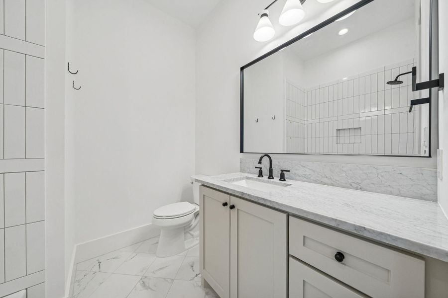 Furnished interior view inside a new home in , Bellaire (Image 13).