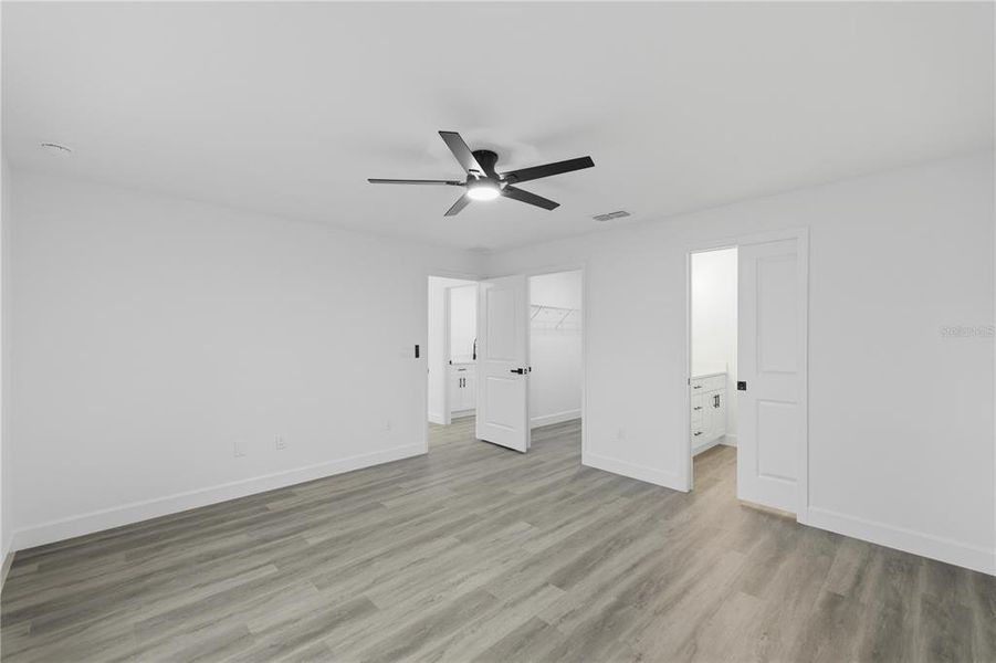 Spacious, unfurnished interior of a new home in , Ocala (Image 17).