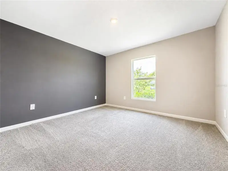 Spacious, unfurnished interior of a new home in , Lake Wales (Image 14).