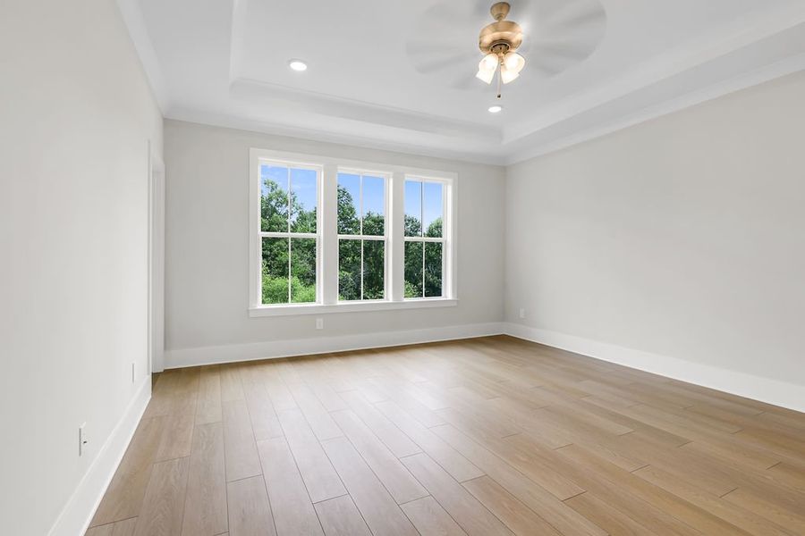 Spacious, unfurnished interior of a new home in Echo Park, Suwanee (Image 24).