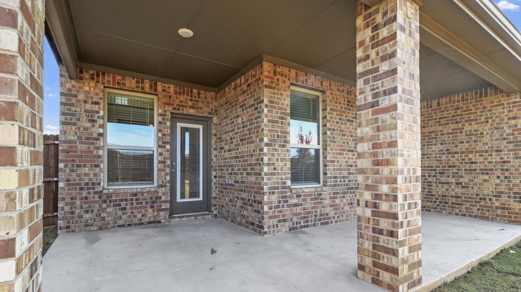 Image 42 representing the Englewood by D.R. Horton in Madera, Royse City, TX. Image 42 representing the Englewood by D.R. Horton in Madera, Royse City, TX.