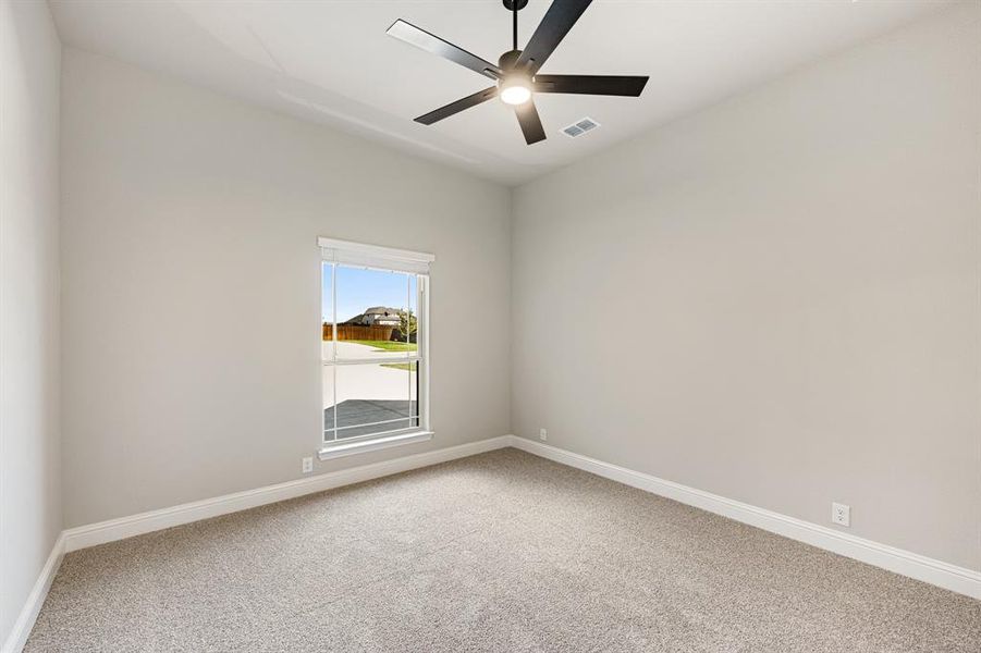 Spacious, unfurnished interior of a new home in The Grove, Midlothian (Image 28). Spacious, unfurnished interior of a new home in The Grove, Midlothian (Image 28).
