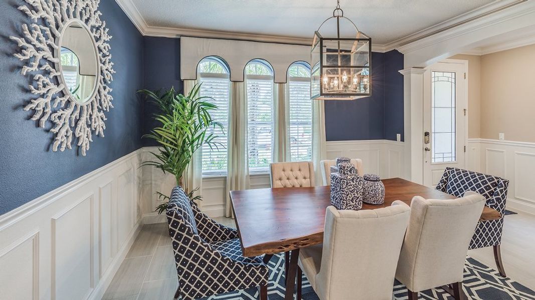 3398 Kingsley Dining Room2 F1 7 30 35