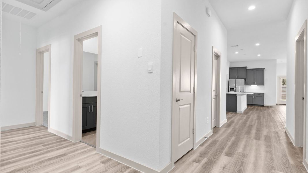 Spacious, unfurnished interior of a new home in Alexander, Pearland (Image 9). Spacious, unfurnished interior of a new home in Alexander, Pearland (Image 9).