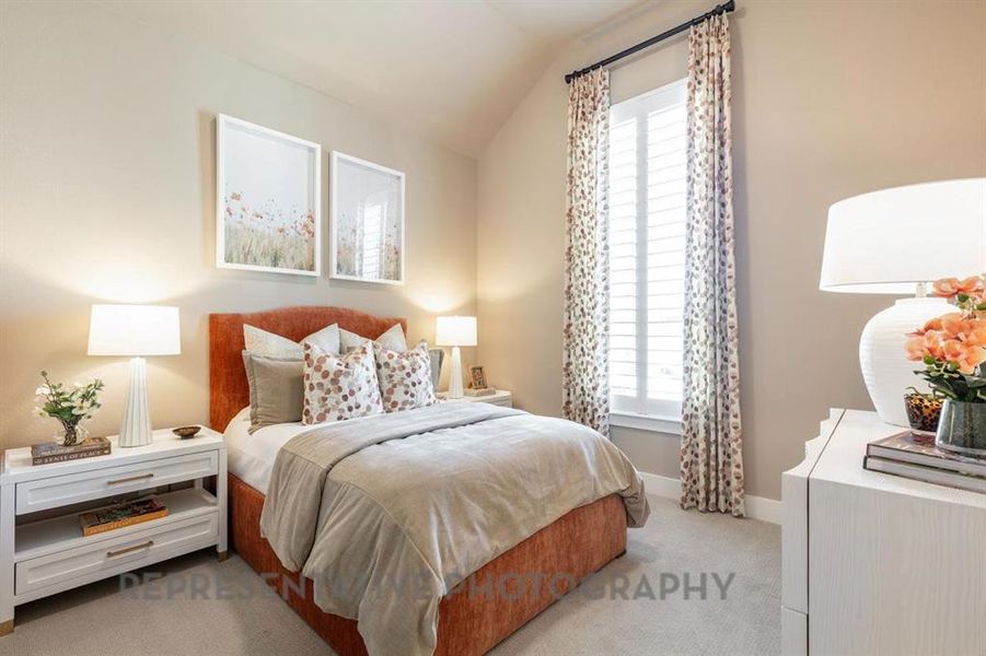 Furnished interior view inside a new home in Ridge Crossing, Waxahachie (Image 5).