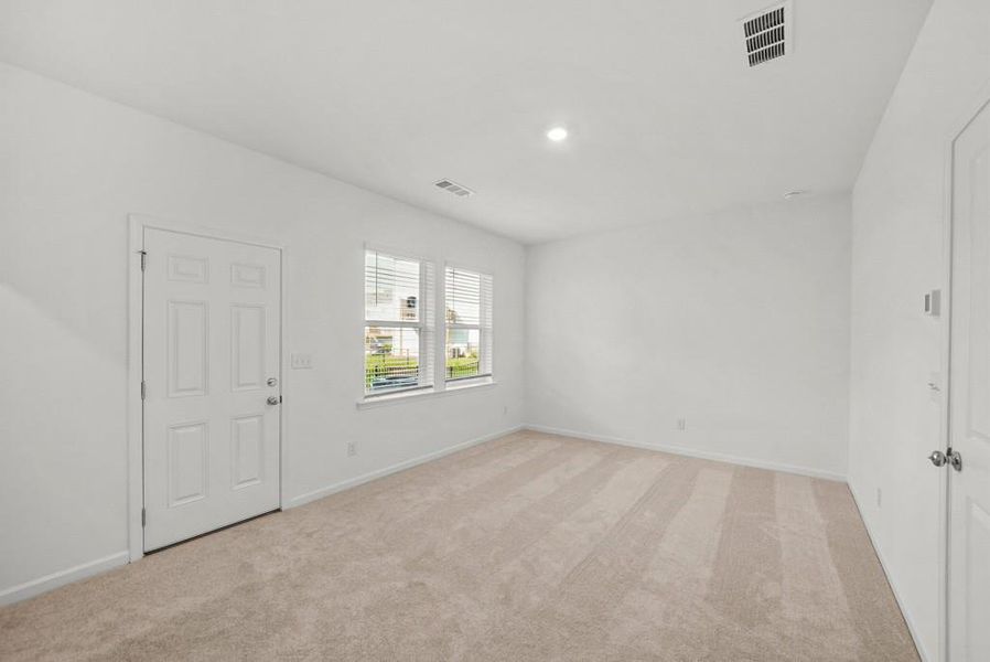 Spacious, unfurnished interior of a new home in Chandler Run, Tucker (Image 19).