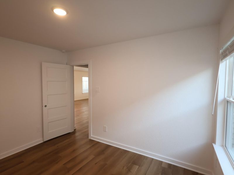 Spacious, unfurnished interior of a new home in Wildrye, Waller (Image 15).