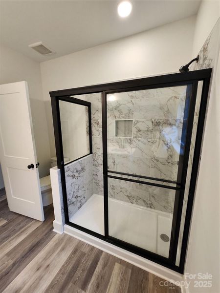 Image 28 of a home in .