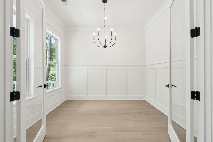 Spacious, unfurnished interior of a new home in , Johns Island (Image 50).