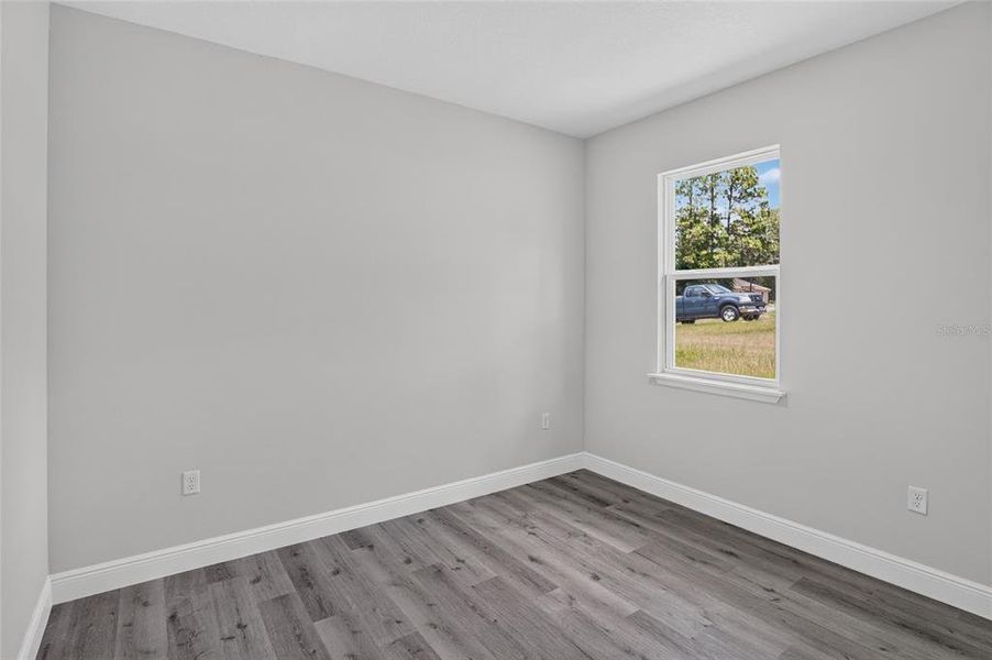 Spacious, unfurnished interior of a new home in , Citrus Springs (Image 18).